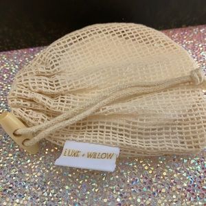 Luxe + Willow makeup washable remover pads